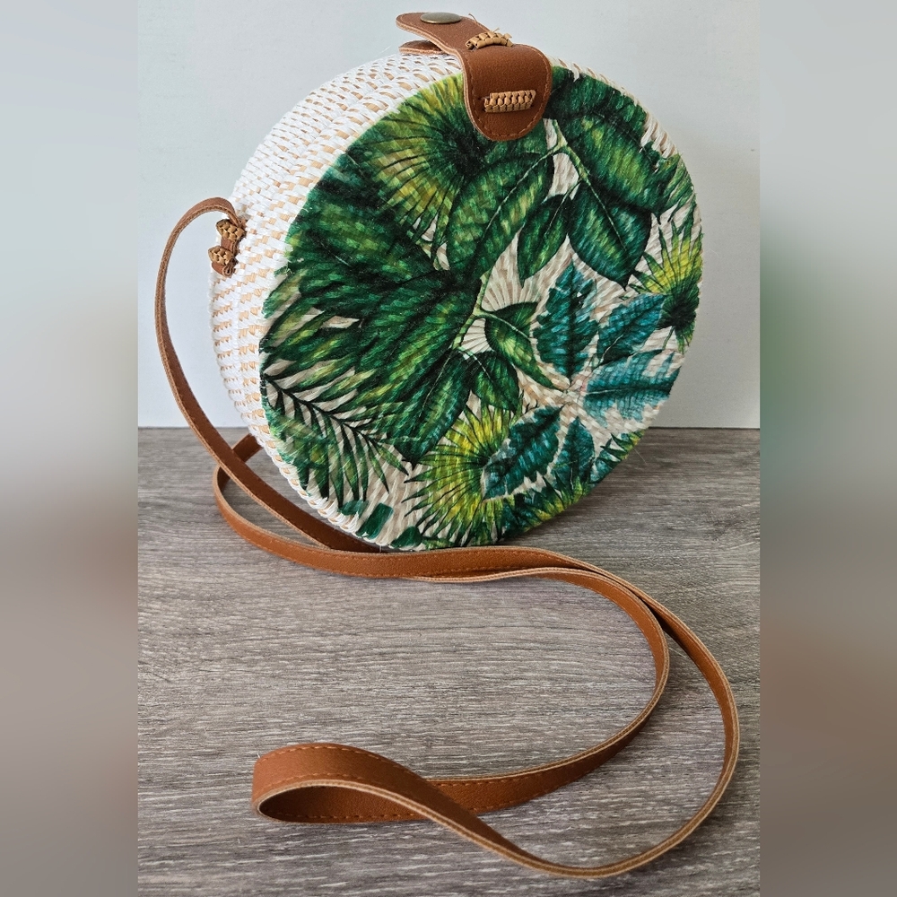 Straw Studios Green Leaf Round Circle Woven Shoulder Crossbody Bag Purse